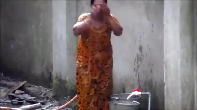 માતાના સ્તન સેકસી વીડીયો બતાવો