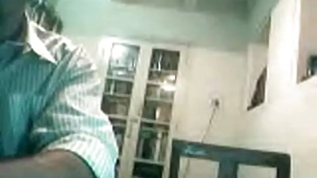 ડિપિંગ માં ગાંડ વીડીયો સેકસ